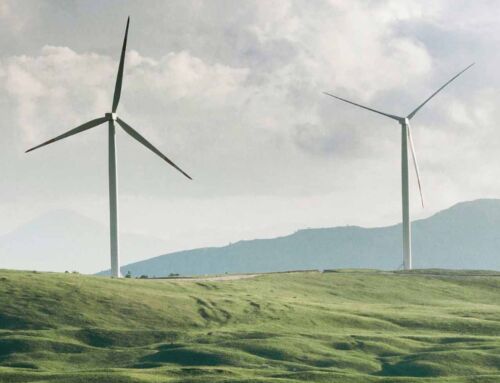 Giảm chi phí bằng năng lượng tái tạo